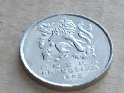 Лот: 8787982. Фото: 1. Монета 5 крон пять Чехия 1995... Европа