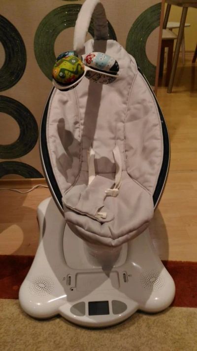 Лот: 7799896. Фото: 1. Электрокачеля 4mooms Mamaroo 2... Ходунки, прыгунки, качели
