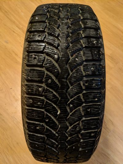 Лот: 19548852. Фото: 1. Bridgestone blizzak spike 01... Шины