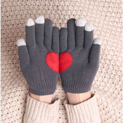 Лот: 8891414. Фото: 1. Touch-перчатки "Love is...", приколы. Перчатки