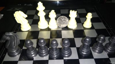 Лот: 13797454. Фото: 1. остатки шахмат. магнитные. Шахматы, шашки, нарды
