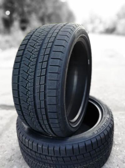 Лот: 24567074. Фото: 1. Зимняя резина 255/40 R-18 "Triangle... Шины