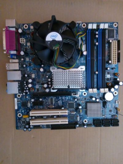 Лот: 15468666. Фото: 1. Материнская плата S775 Intel DG965OT... Комплекты запчастей