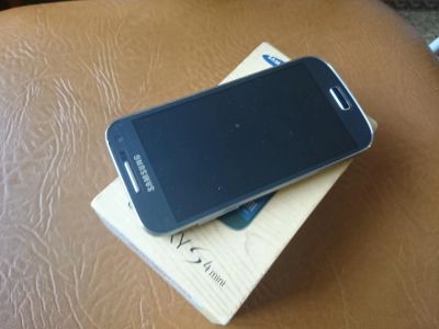 Лот: 4172187. Фото: 1. Samsung Galaxy S4 mini. Смартфоны