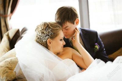 Лот: 2367948. Фото: 1. красивая свадебная заколка. Другое (свадебная мода)