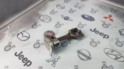 Лот: 24315334. Фото: 1. Шатун Audi TT AJQ 027198401B. Двигатель и элементы двигателя