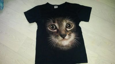 Лот: 8529282. Фото: 1. футболка с котом. Футболки, поло, топы, лонгсливы