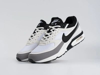 Лот: 25049392. Фото: 1. Кроссовки Nike Air Max BW Premium. Кеды, кроссовки, слипоны
