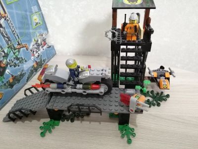 Лот: 16421965. Фото: 1. LEGO 8114 Chameleon Hunter. Конструкторы