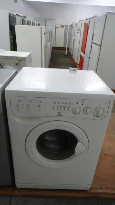 Лот: 5078363. Фото: 1. Стиральная машинка Indesit W 105... Стиральные машины