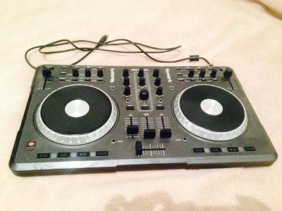 Лот: 3979046. Фото: 1. Numark mixtrack usb. DJ-оборудование