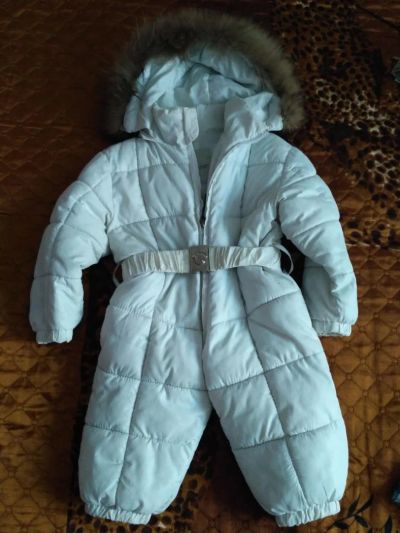 Лот: 10927035. Фото: 1. Moncler Зимний детский комбинезон... Верхняя одежда