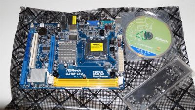 Лот: 3032238. Фото: 1. материнская плата ASRock G31M-VS2... Материнские платы