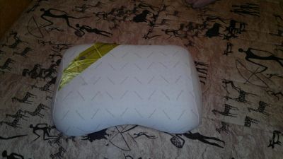 Лот: 3325308. Фото: 1. Подушка из натурального латекса. Одеяла, подушки