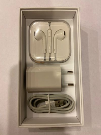 Лот: 15644997. Фото: 1. iPhone 6. Смартфоны
