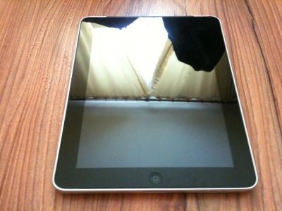 Лот: 4555570. Фото: 1. iPad 1 3g wifi (первое поколение... Планшеты