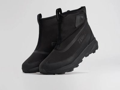 Лот: 25766819. Фото: 1. Зимние Сапоги Adidas Terrex. Кеды, кроссовки, слипоны