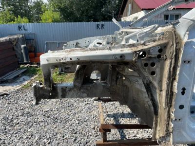 Лот: 23558974. Фото: 1. лонжерон Volkswagen Touareg CR7. Двигатель и элементы двигателя