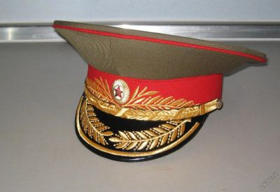 Лот: 6750572. Фото: 1. фуражка генерала,с полным шитьём... Униформа