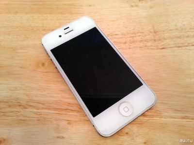 Лот: 8085889. Фото: 1. iPhone 4s 16 gb продам белый. Смартфоны