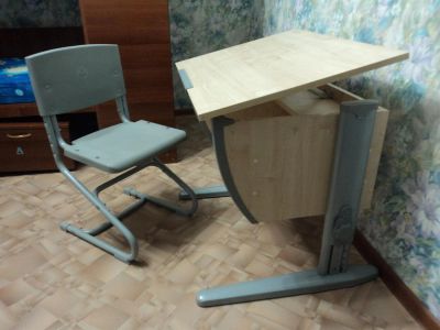 Лот: 3501469. Фото: 1. Стол детский со стулом. Столики, стулья, парты