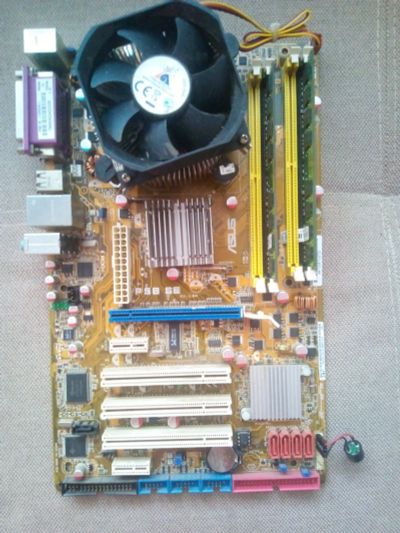 Лот: 16942960. Фото: 1. Комплект. lga775 + 2 ядра + 2... Комплекты запчастей