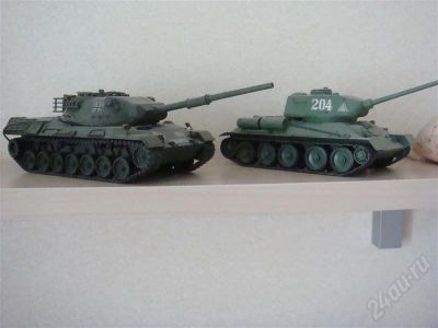 Лот: 421082. Фото: 1. танк т 34/85 собранный. Автомоделизм