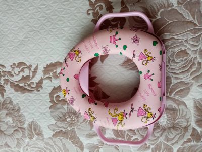 Лот: 17397052. Фото: 1. Сиденье на унитаз для девочки. Сиденья для унитаза