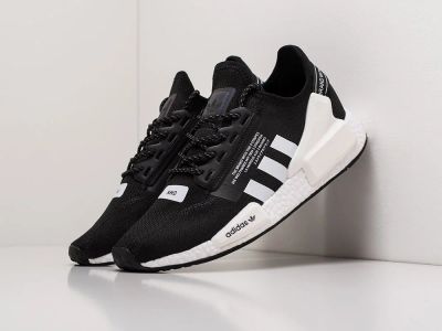 Лот: 17672951. Фото: 1. Кроссовки Adidas NMD R1 V2 (23345... Кеды, кроссовки, слипоны