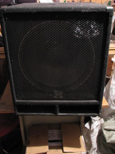 Лот: 4619265. Фото: 1. Колонки (сабвуфер) Yamaha SW115V... Эстрадная акустика и усилители