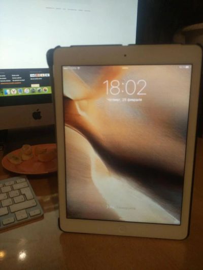 Лот: 6990878. Фото: 1. Apple Ipad Air 64gb Wi-Fi + Cellular... Планшеты