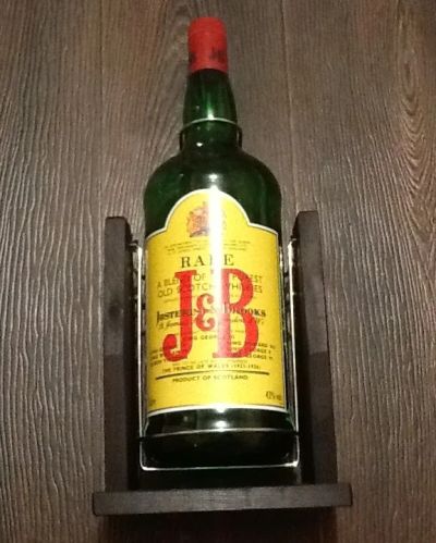 Лот: 4423853. Фото: 1. Бутылка из под виски ,3 л ,качели... Предметы интерьера и быта