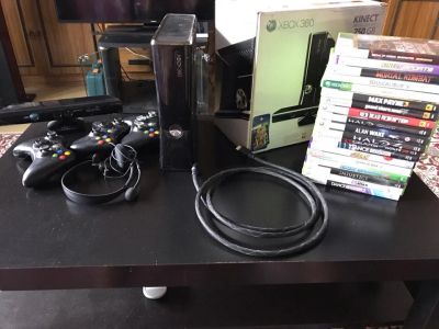 Лот: 8527453. Фото: 1. Xbox 360 Slim 250 GB + Kinect... Игровые приставки, консоли