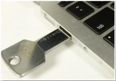 Лот: 5051121. Фото: 1. флэшка 64 гб. USB-флеш карты