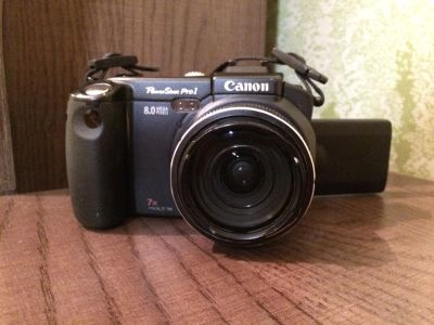 Лот: 8403209. Фото: 1. Профессиональная камера Canon... Цифровые беззеркальные со сменной оптикой