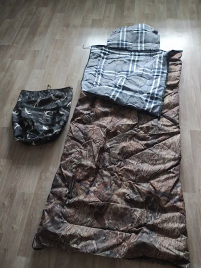 Лот: 11393872. Фото: 1. Спальный мешок из верблюжьей шерсти... Спальные мешки, надувные кровати, коврики туристические