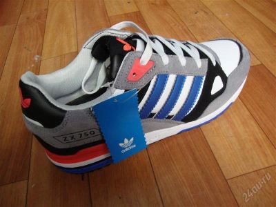 Лот: 2521458. Фото: 1. Лот№10: Кроссовки Adidas zx 750... Кеды, кроссовки, слипоны