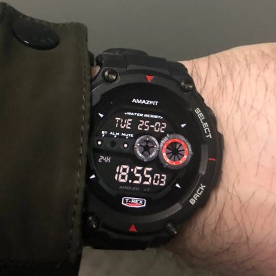Лот: 16433782. Фото: 1. Amazfit T-Rex. Смарт-часы, фитнес-браслеты, аксессуары