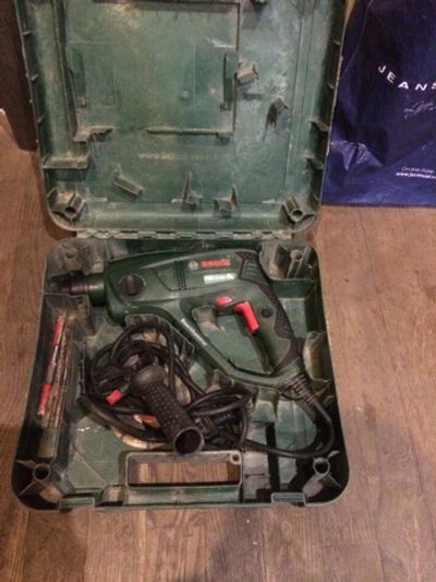 Лот: 6756795. Фото: 1. Bosch PBH 2100 RE в кейсе. Электроинструмент