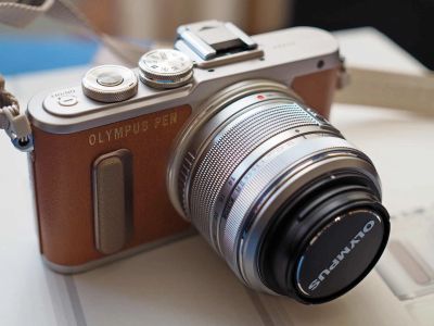 Лот: 17151127. Фото: 1. Olympus PEN E-PL8 Pancake Kit... Цифровые беззеркальные со сменной оптикой