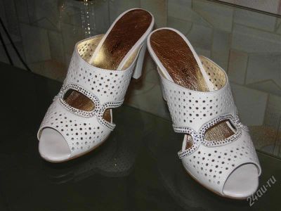 Лот: 973104. Фото: 1. Босоножки, размер 38. Босоножки