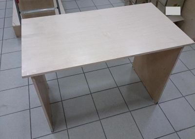 Лот: 4279503. Фото: 1. Стол офисный. Шкафы, шкафы-купе