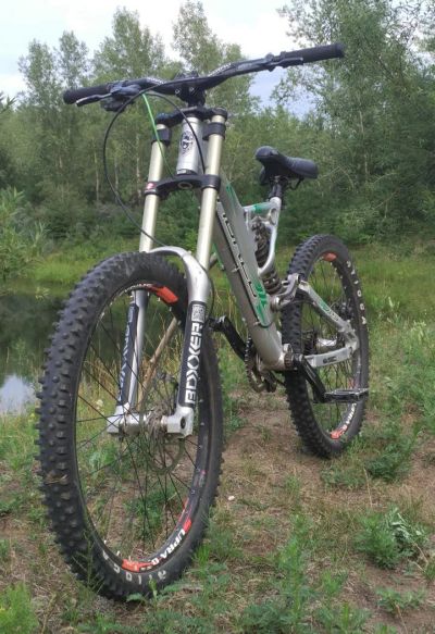 Лот: 9980569. Фото: 1. Norco Atomik даунхилл. Велосипеды