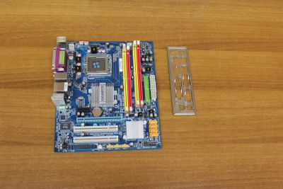 Лот: 11424533. Фото: 1. Материнская плата Gigabyte GA-G33M-S2L... Материнские платы