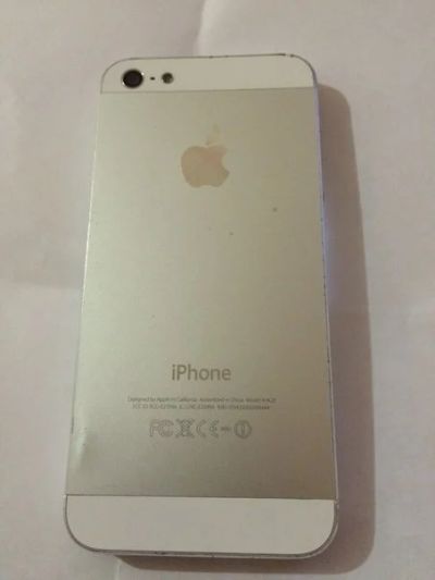 Лот: 7086341. Фото: 1. iphone 5. Смартфоны