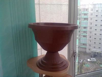 Лот: 586527. Фото: 1. кашпо осталось 1 штука цвет мраморный... Кашпо, горшки, вазоны для цветов