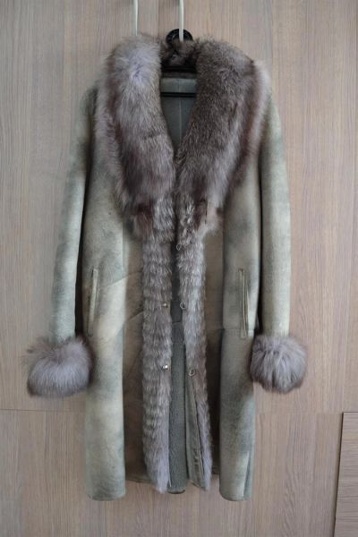 Лот: 2976124. Фото: 1. Дублёнка женская, разм. 44. Верхняя одежда
