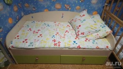 Лот: 12836268. Фото: 1. Детская кровать с матрасом. Детские кровати и кроватки