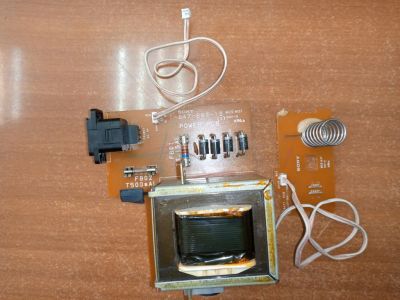 Лот: 25371551. Фото: 1. Блок управления питанием магнитофона... Трансформаторы, катушки
