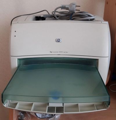 Лот: 13989471. Фото: 1. Принтер HP LaserJet 1000. Лазерные принтеры